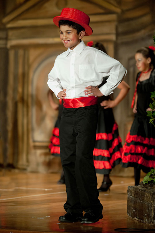 Children of St George's School performing in a dance on stage,&lt;p&gt; Cape Town, South Africa